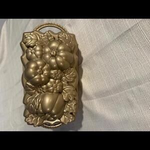 NORDICWARE PATCH O PUMPKINS CAST ALUMINUM LOAF PAN 6 CUPS TOFFEE